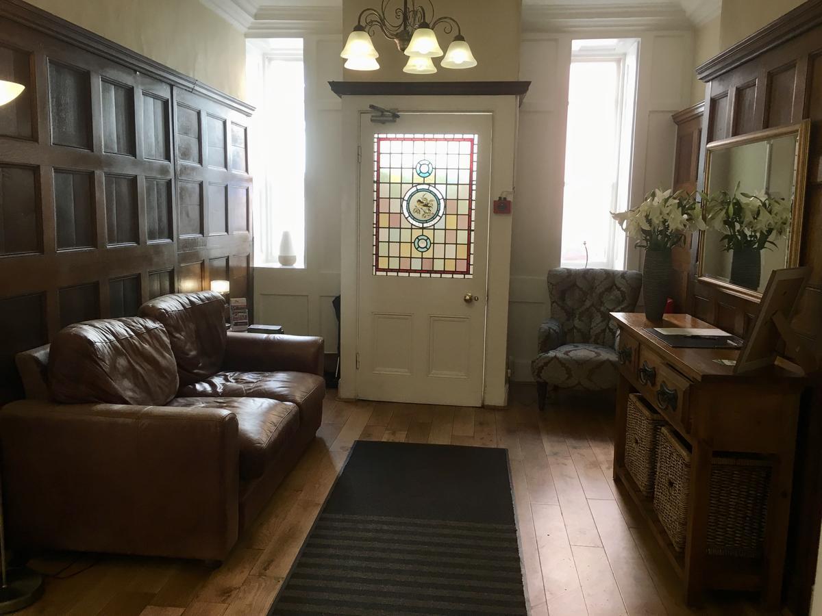 Bed and Breakfast Six Castlegate Кокермут Экстерьер фото