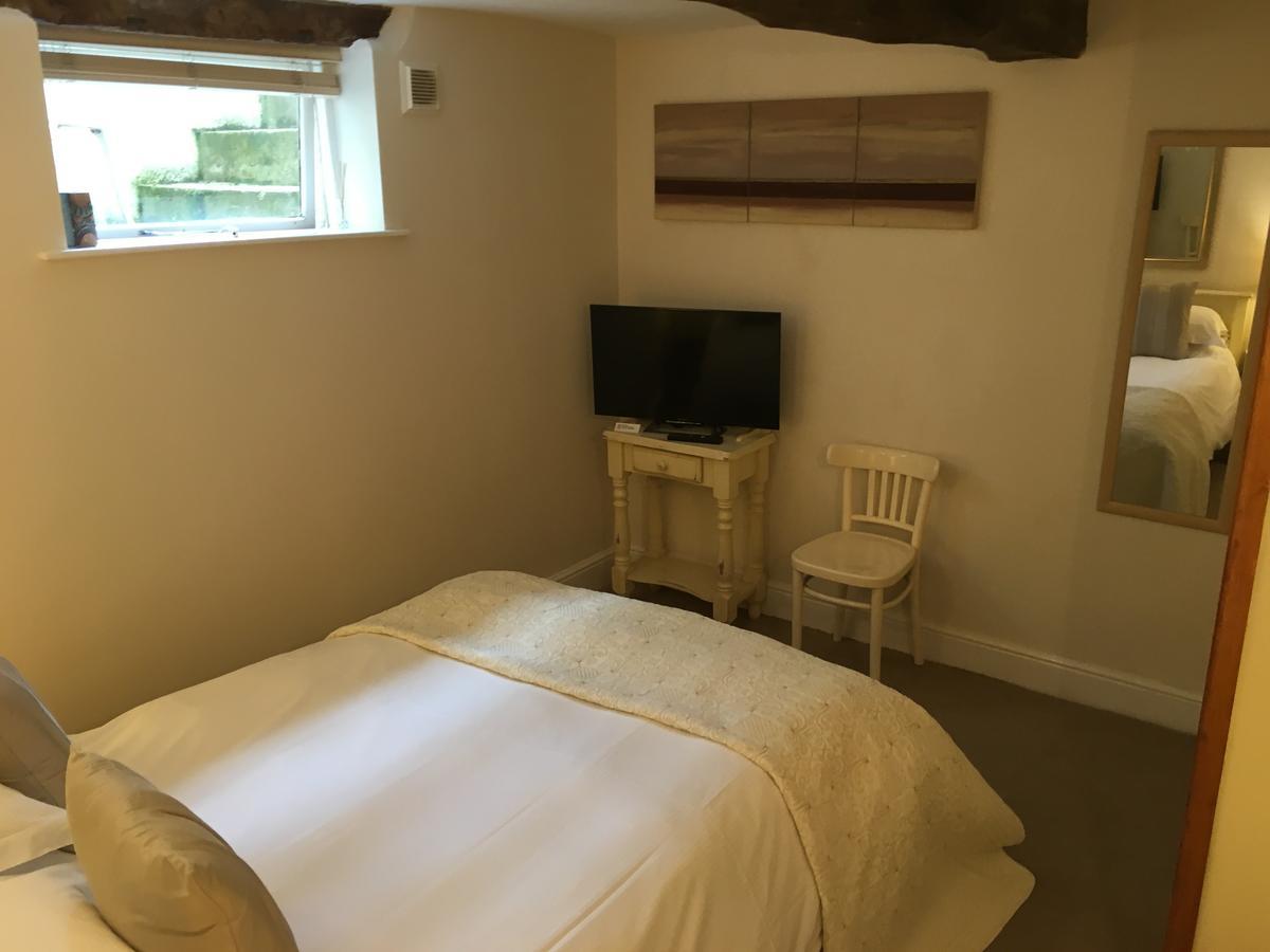Bed and Breakfast Six Castlegate Кокермут Экстерьер фото
