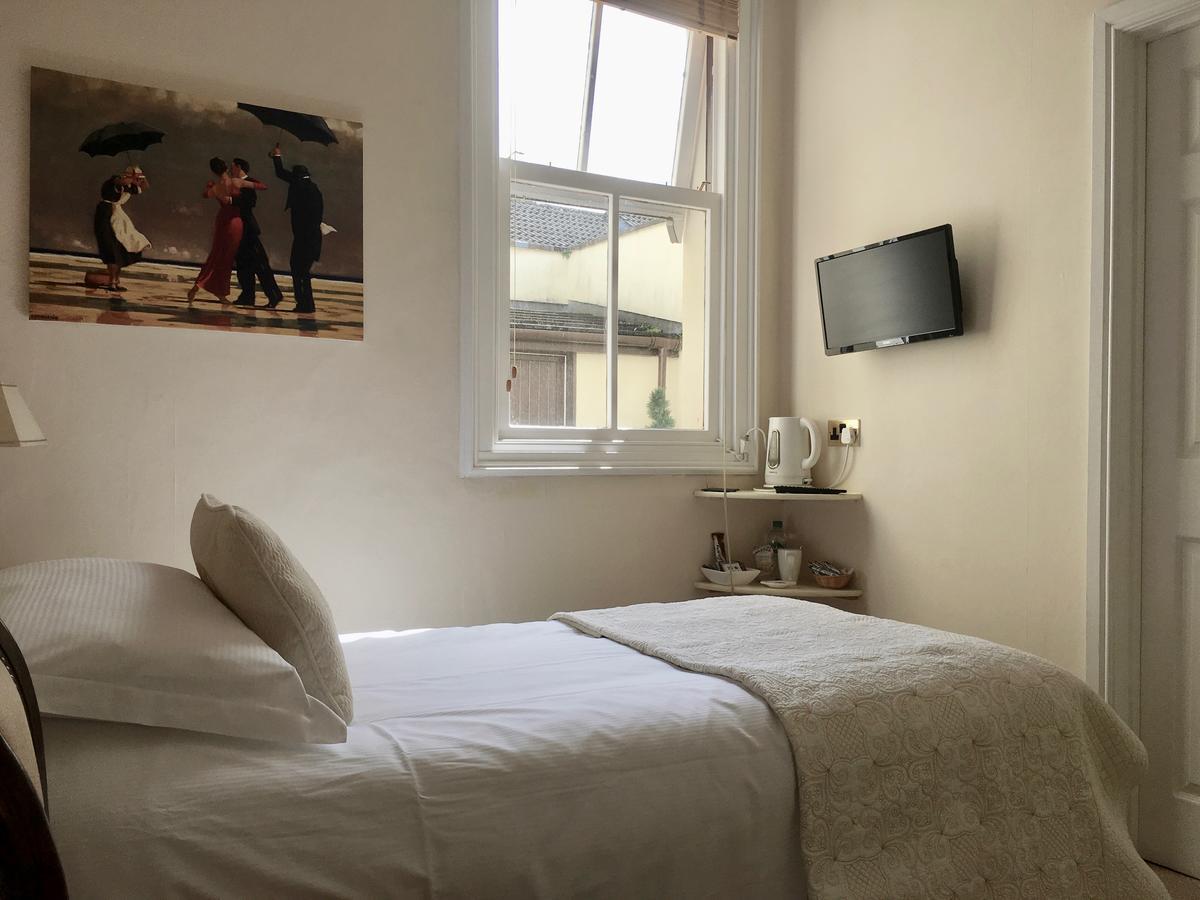 Bed and Breakfast Six Castlegate Кокермут Экстерьер фото
